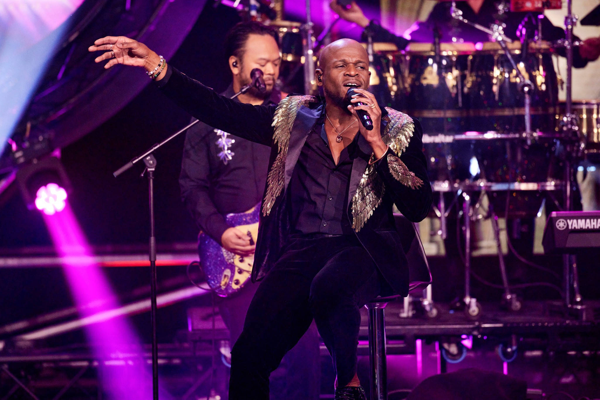 Earth, wind and fires - burolivemuziek.nl