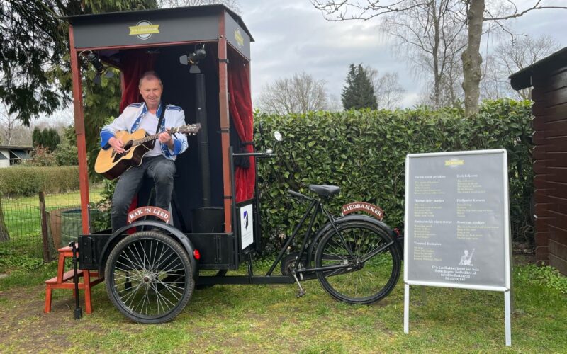 D’n Liedbakker boeken bij Burolivemuziek.nl