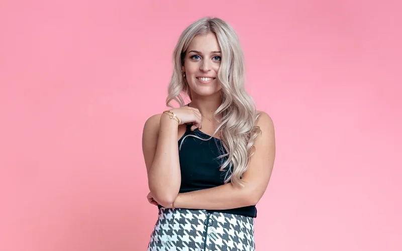 FLEUR Boek je bij Burolivemuziek.nl