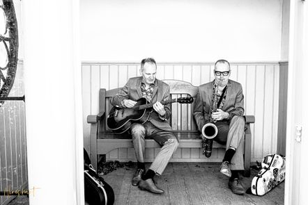 Tommy & James Boek je bij Burolivemuziek.nl