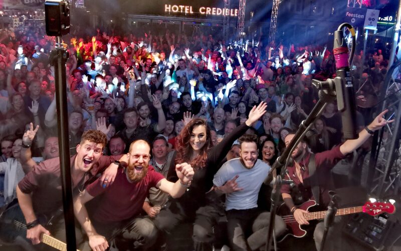 SUPALICIOUS boeken bij burolivemuziek.nl