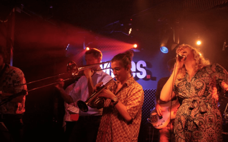 Freek Funk Boek je bij Burolivemuziek.nl