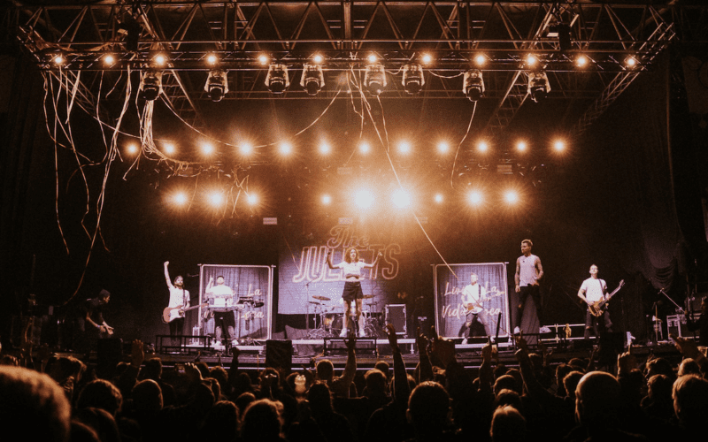 The Juliets Boek je bij Burolivemuziek.nl